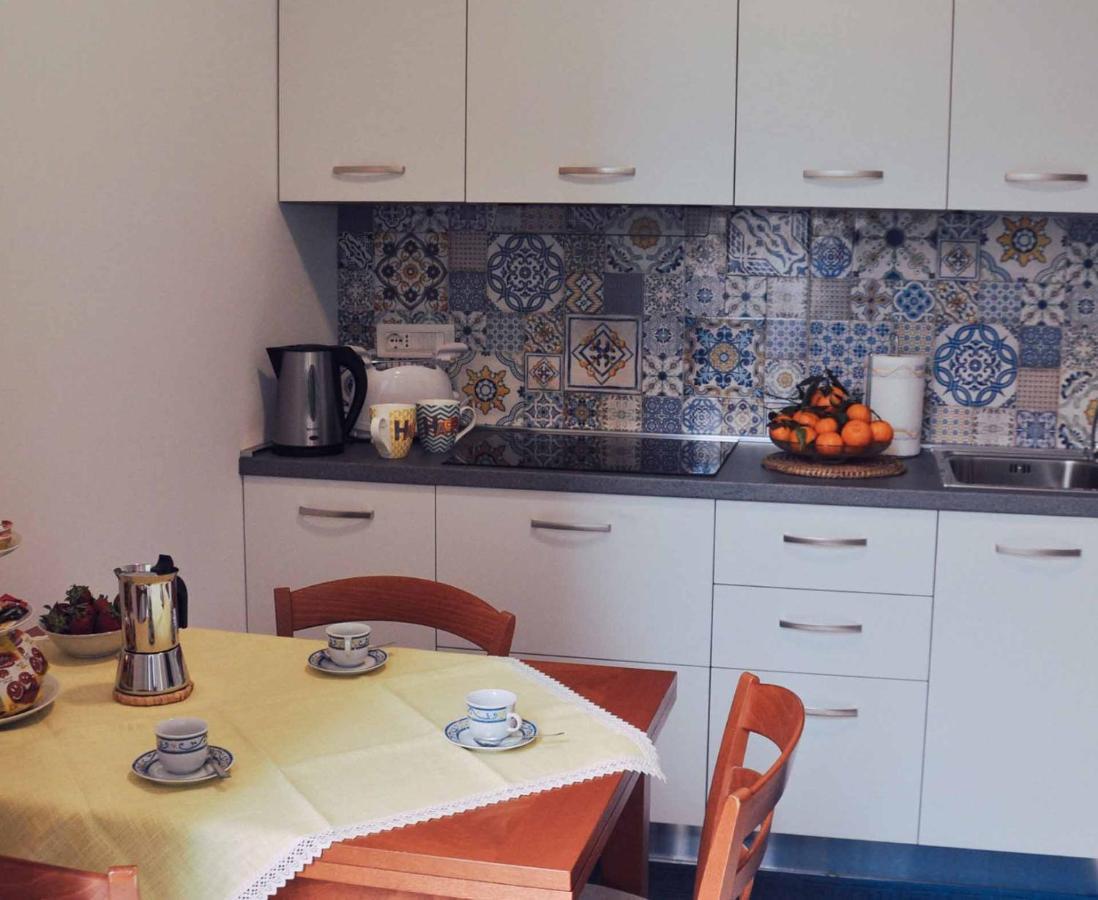 Peonia Appartement Amalfi Buitenkant foto