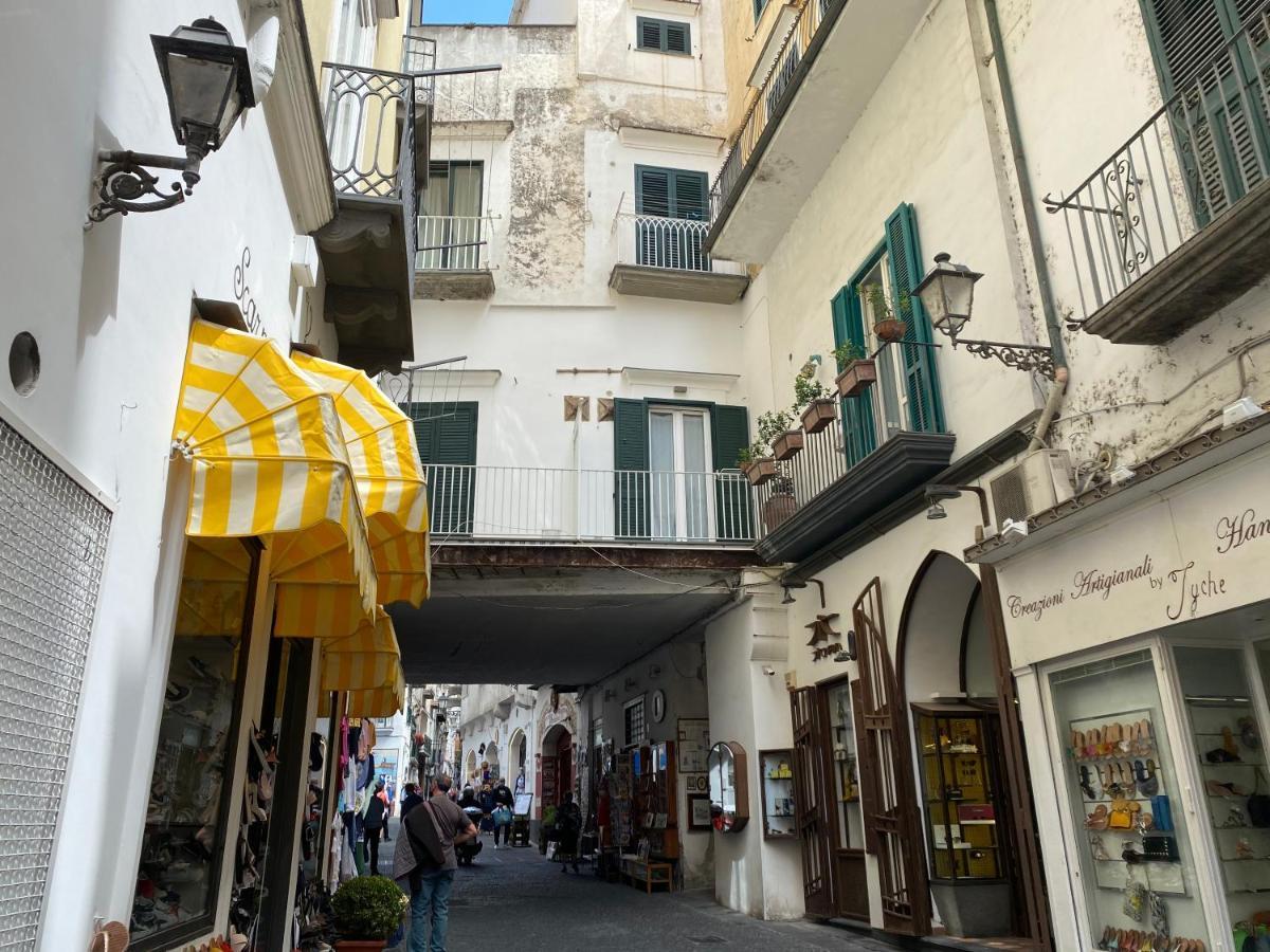 Peonia Appartement Amalfi Buitenkant foto