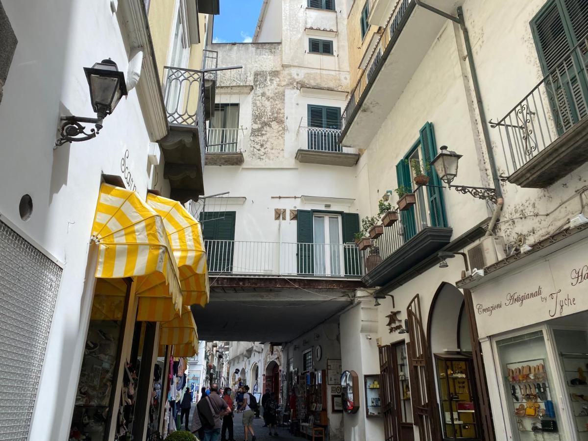 Peonia Appartement Amalfi Buitenkant foto